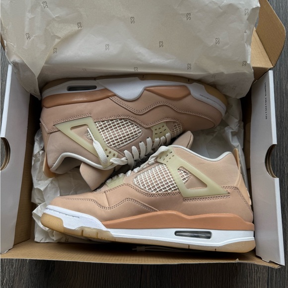 Jordan 4 Retro - Picture 4 of 6